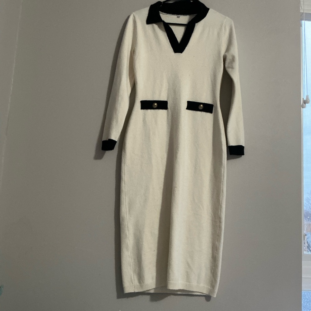 Black White Contrast Knit Midi Dress Long Sleeve Gold Button Size M